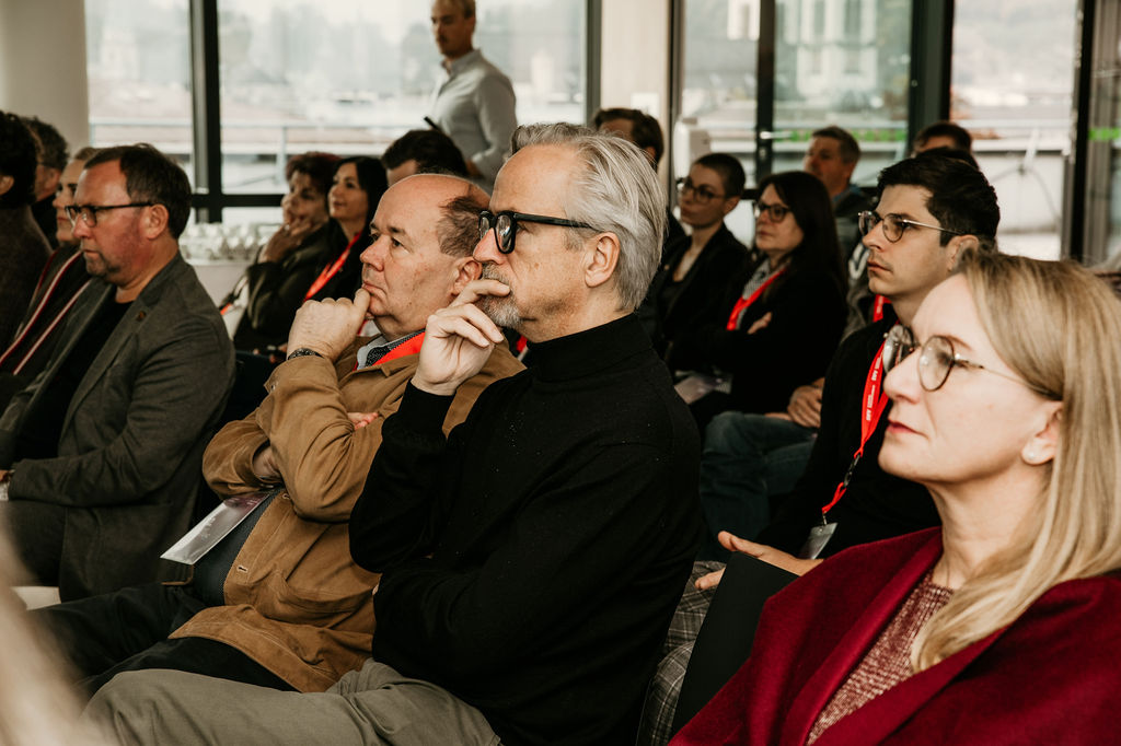 Teammitglieder des SWV im Gespräch