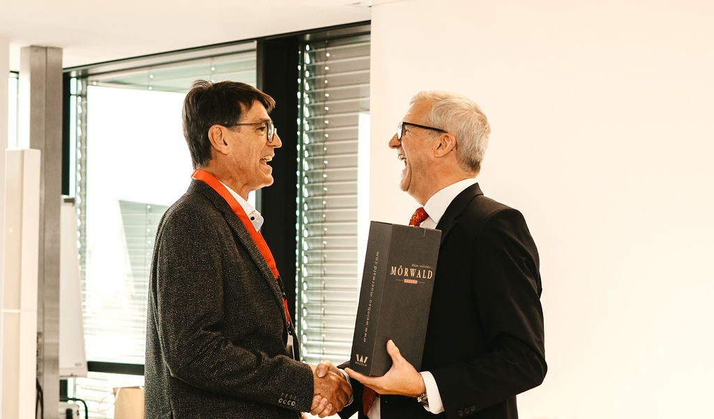 Peter Mörwald ehrt Johann Riedel