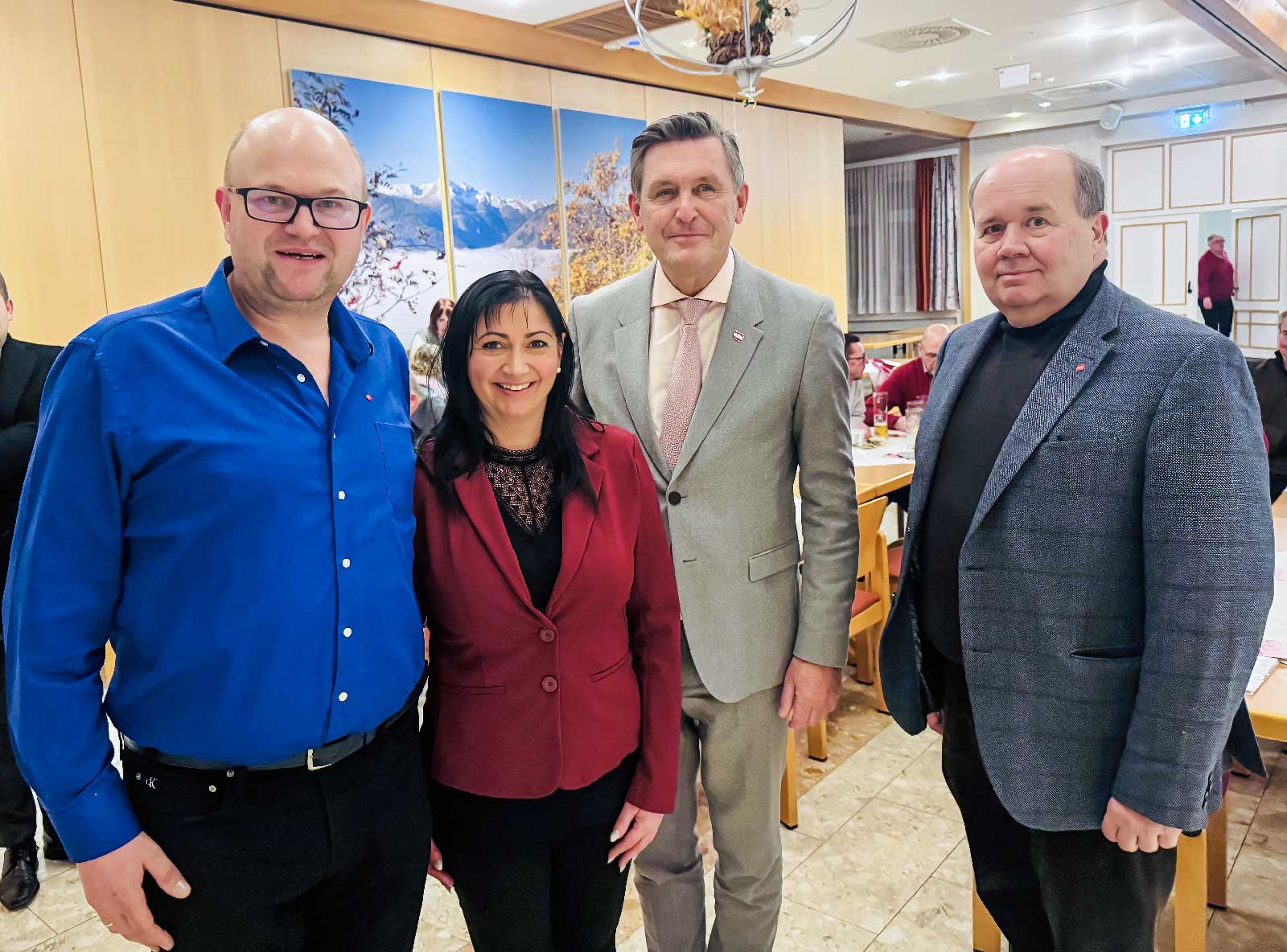 Verkehrsminister Peter Hanke mit Robert Chudyk, Sonja Pfeifenberger und Heimo Breuer